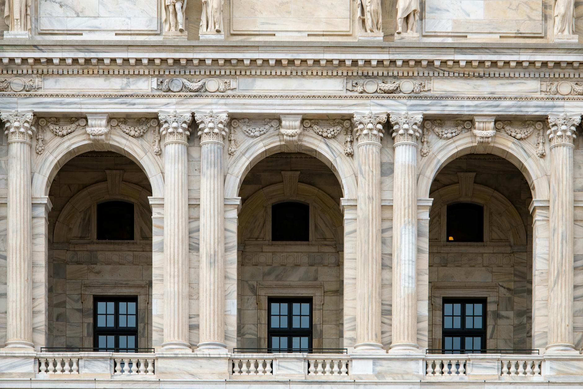 Classical government building with tall columns representing federal institutions and legislative chambers