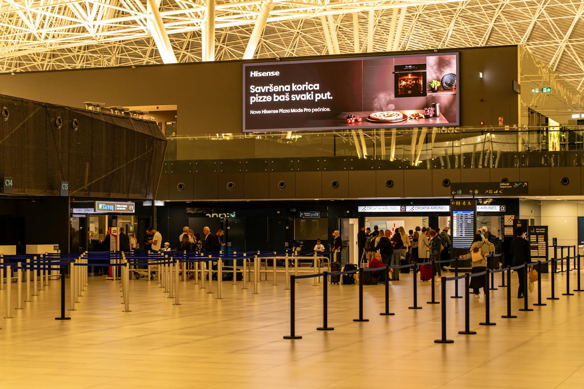 Digital advertising display representing the online search ad market Google dominates
