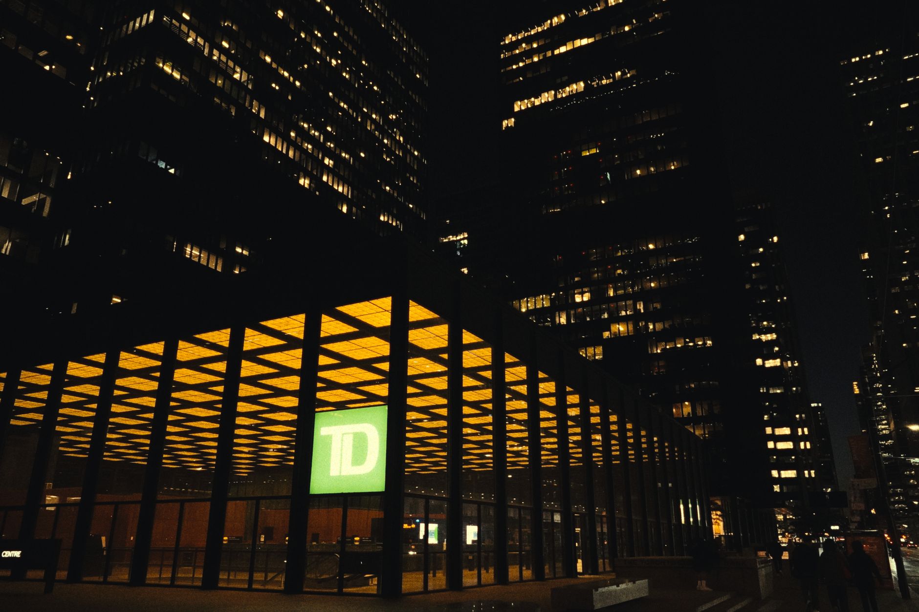 Modern bank headquarters building representing JPMorgan's global financial infrastructure
